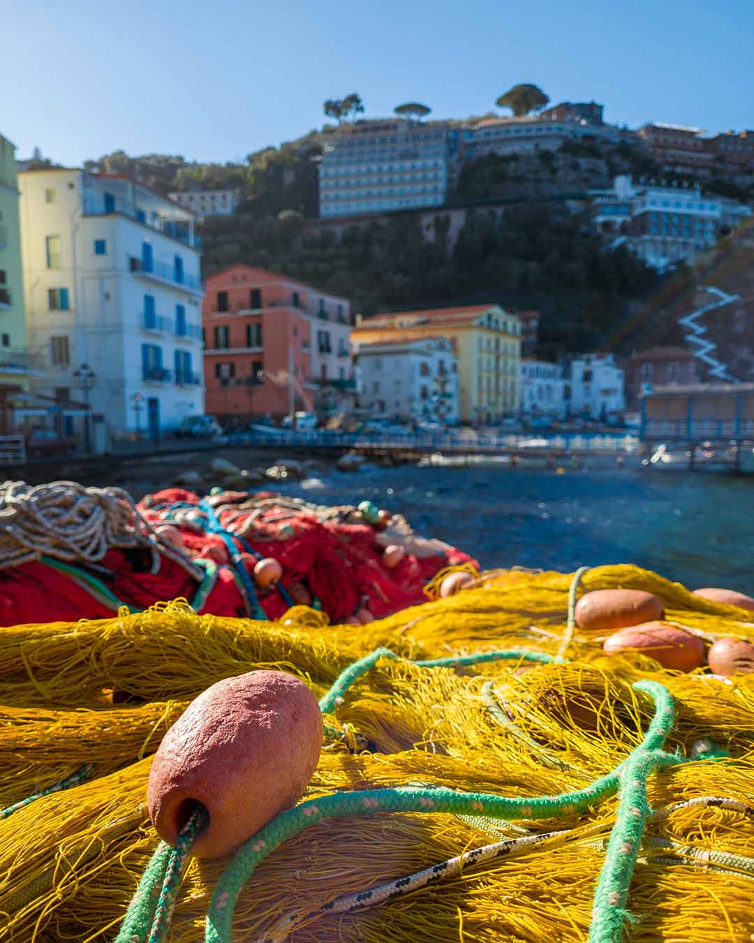 Reti da pesca a Marina Grande di Sorrento, foto di Adriano Alfaro